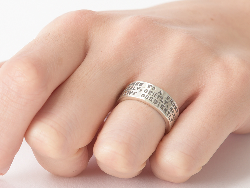あなたの言葉が刻印できるシルバーリングNR0017S