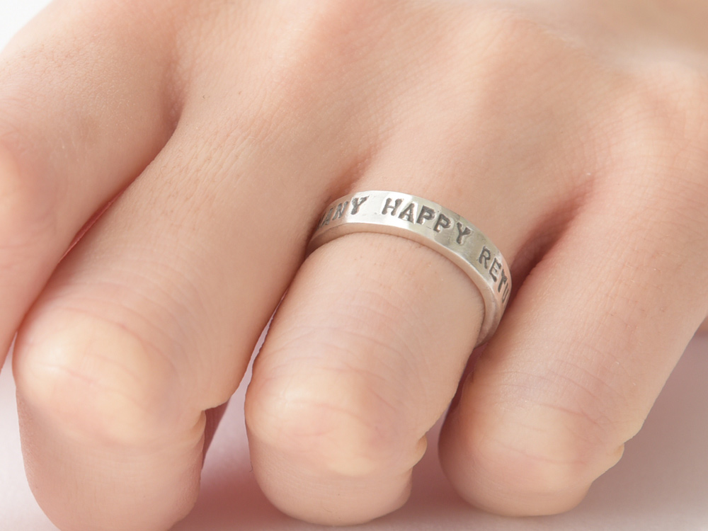 あなたの言葉が刻印できるシルバーリングNR0020S