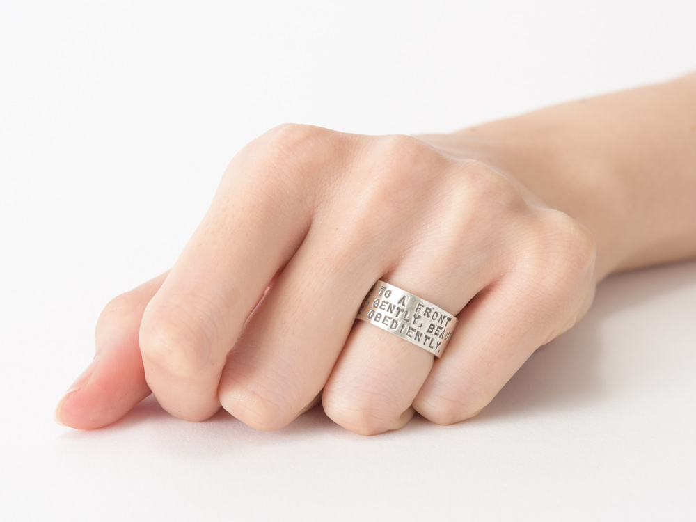 あなたの言葉が刻印できるシルバーリングNR0022S