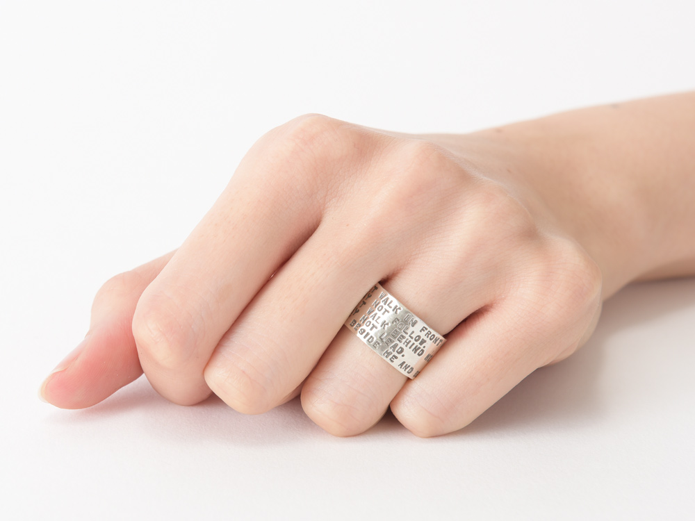 あなたの言葉が刻印できるシルバーリングNR0018S