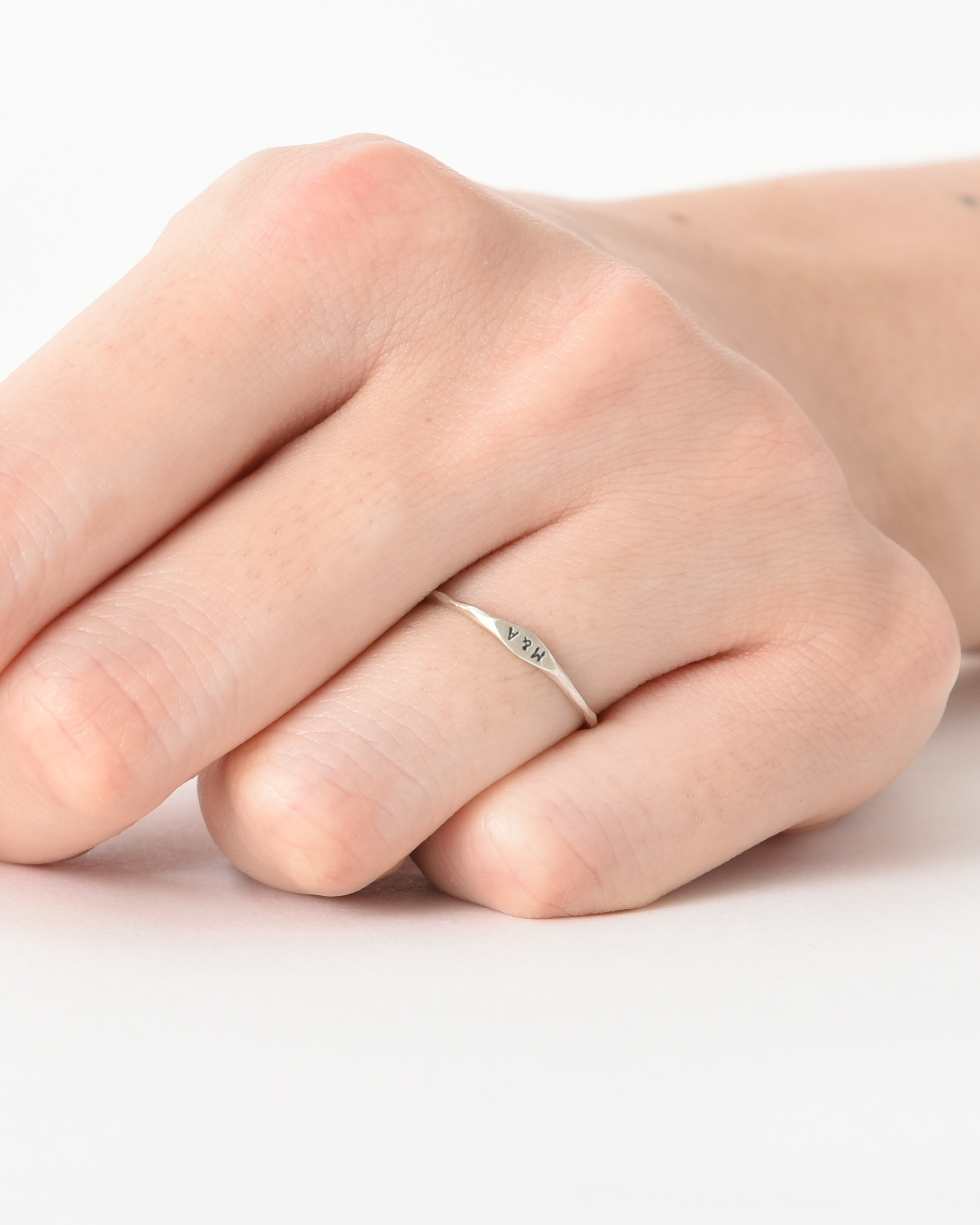 メッセージリング（SILVER925・3文字タイプ・刻印小） 品番：NR0007S